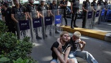 თურქეთში ლგბტ აქციებზე პოლიციამ 150-ზე მეტი ადამიანი დააკავა
