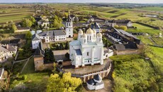 Шмыгаль поручил проверить собор и два монастыря УПЦ в Волынской области