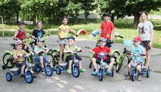 Фонд «Фавор» відправив дитячим будинкам 57 велосипедів