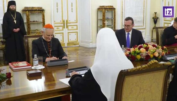 Zuppi at a meeting with Patriarch Kirill. Photo: ren.tv