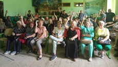 In Adamivka, the village “natives” transfer a UOC church to the OCU