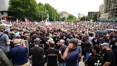 აქტივისტებმა თბილისში ლგბტ ფესტივალი ჩაშალეს