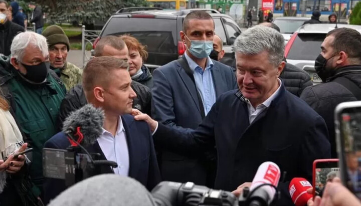 Олександр Третяк і Петро Порошенко. Фото: bbc.com