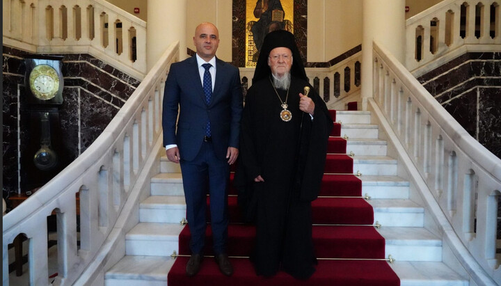 Dimitar Kovacevski and Patriarch Bartholomew. Photo: fosfanariou.gr