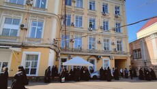 Lavra lawyer: Monks are banned from participation in the fate of the shrine