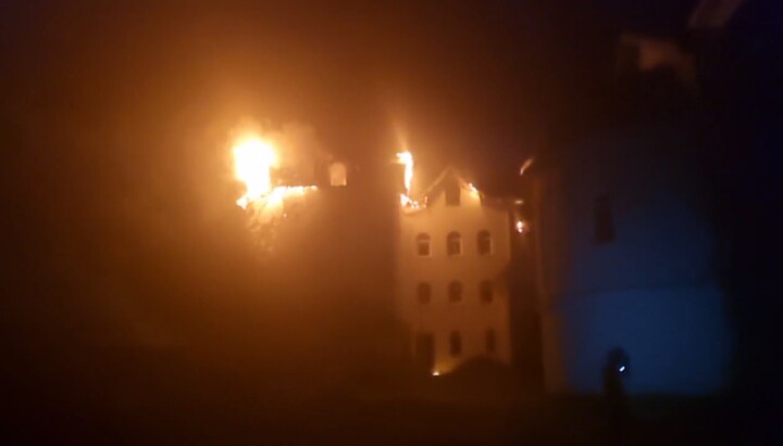 Пожар в монастыре Белоцерковской епархии УПЦ. Фото: скриншот видео СПЖ