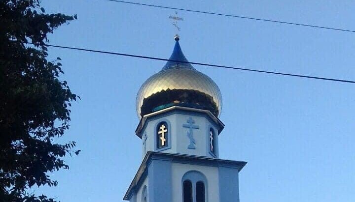 Храм в ім'я Святого Духа в с. Луг. Фото: orthodoxkhust.org.ua