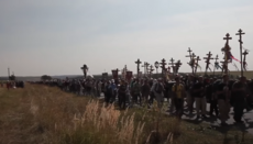 Противники УПЦ блокировали крестный ход из Боратина в Почаев