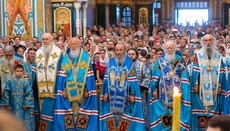 Предстоятель УПЦ возглавил богослужение в Почаевской лавре