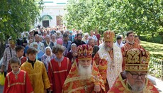 В Полтавской епархии прошел крестный ход в честь прмчч. Мгарских 