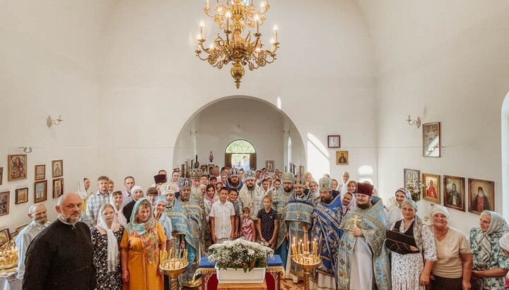 Архиепископ Виктор освятил новый храм в честь иконы «Призри на смирение». 