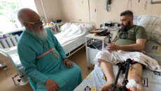 Одеський архієрей відвідав пораненого на фронті священника