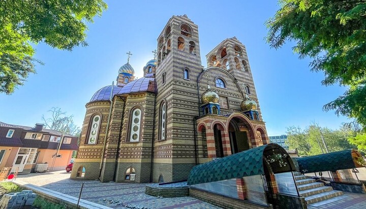 Стрітенський храм УПЦ у Черкасах. Фото: cherkasy.church.ua