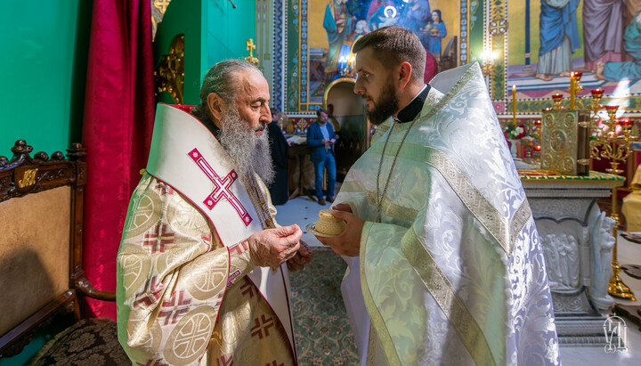 საღვთო ლიტურგია კიევ-პეჩერის ლავრაში. ფოტო: news.church.ua