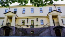 Το μουσείο απαγόρευε την πρόσβαση στη Λαύρα σε φοιτητές και καθηγητές της Θεολογικής Ακαδημίας και Σχολής του Κιέβου
