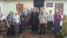 У Гаркушинцях на Полтавщині прихильники ПЦУ відбирають храм у громади УПЦ