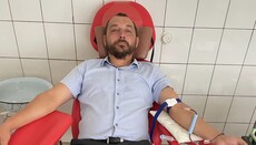 Священнослужителі Мукачівської єпархії УПЦ здали кров для поранених воїнів