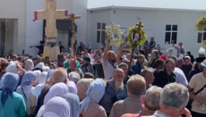 Cross procession from Kamyanets-Podilsky arrives at Pochaiv Lavra