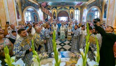 Κιέβου Ονούφριος τέλεσε την εορταστική Θ. Λειτουργία στη Λαύρα Σπηλαίων του Κιέβου