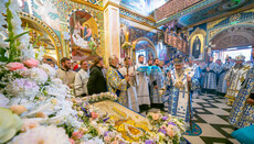Предстоятель УПЦ очолив чин поховання Плащаниці Божої Матері у Лаврі