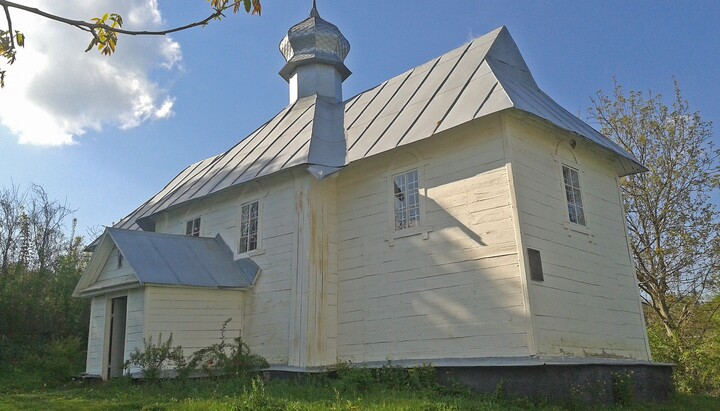 Покровський храм УПЦ у с. Креничі. Фото: commons.wikimedia.org