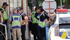 Юристи подали заяви до суду на бездіяльність поліції біля Лаври