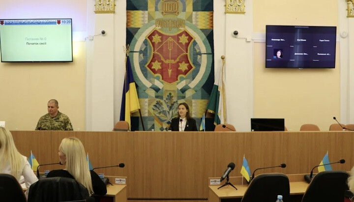 Заседание Полтавского горсовета. Фото: espreso.tv