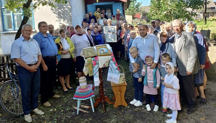 Георгіївська громада у Седлищі продовжує богослужіння в хаті. Фото: ФБ Володимир-Волинської єпархії