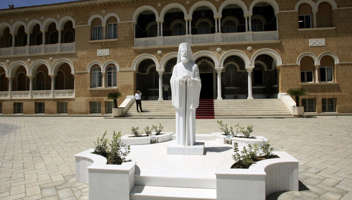 Κτίριο της Ιεράς Συνόδου της Εκκλησίας της Κύπρου. Φωτογραφία: romfea.gr