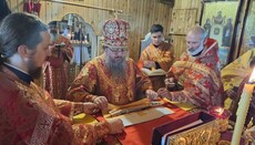 В селе Стерче на Буковине освятили престол в храме УПЦ