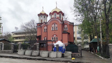 Чернівецька міськрада звернулася до суду, аби позбавити громаду УПЦ храму