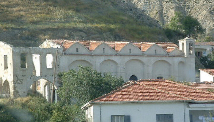 Храм святої Анни в Сірканії. Фото: philenews.com