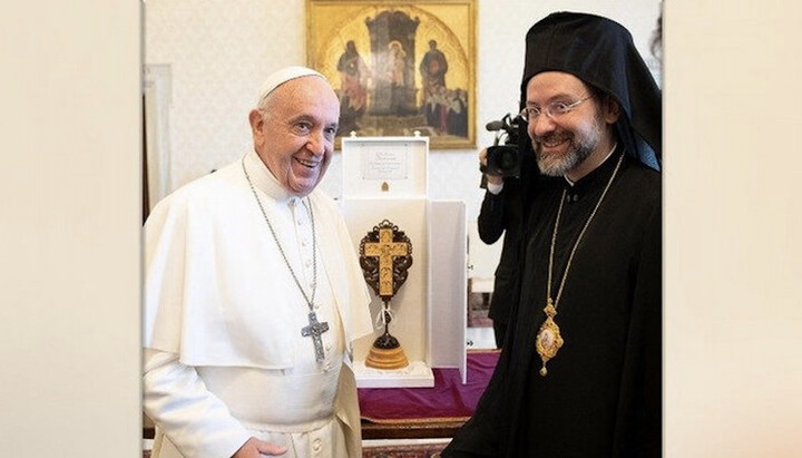 რომის პაპი და ეპისკოპოსი იობი (გეჩა). ფოტო: Vatican News