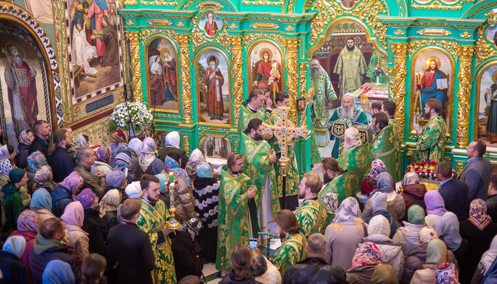 საღმრთო ლიტურგია კიევ-პეჩერის ლავრაში. ფოტო: news.church.ua