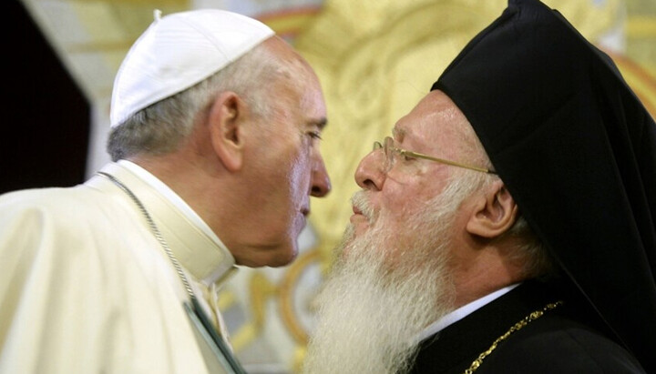 Πάπας Ρώμης και Πατριάρχης Βαρθολομαίος. Φωτογραφία: svoboda.org