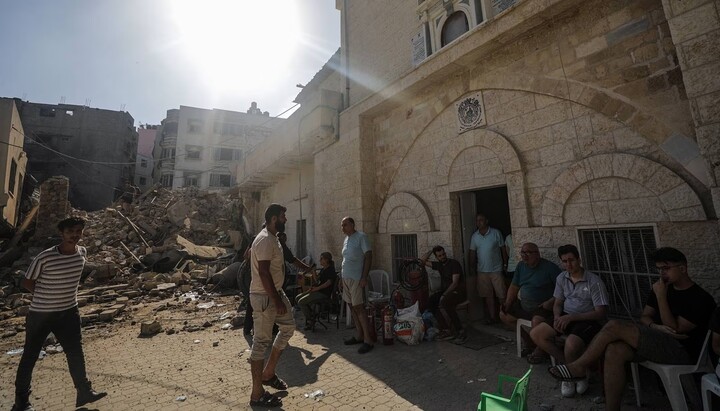 Как минимум 20 человек погибло после ракетного удара по храму в Газе