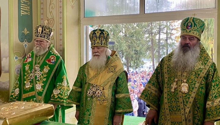 Архиепископ Михаил, митрополит Марк, епископ Симеон. Фото: Facebook Хустской епархии УПЦ.