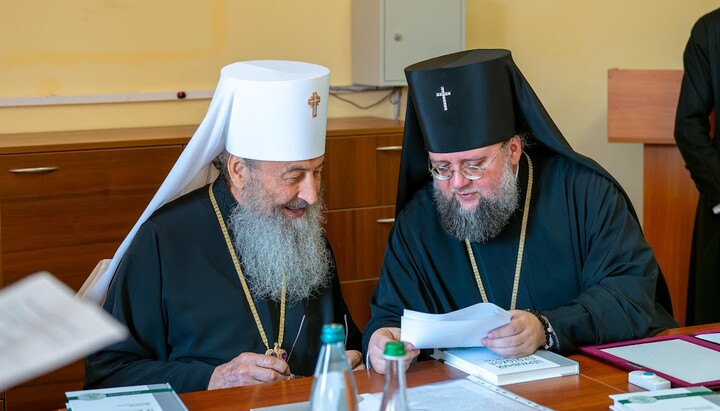 His Beatitude Metropolitan Onuphry and Archbishop Sylvester at a meeting of the Academic Council of Kyiv Theological Schools. Photo: kdais.kiev.ua