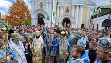 Тисячі віруючих молитовно вшанували чудотворну ікону Богородиці у Кременці
