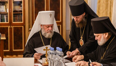 В Молдавской Церкви запретили 5 клириков за переход в Румынский Патриархат