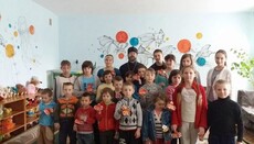 On Bright Week Orthodox youth gifted orphans with 6 thousand Easter cakes