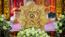 До Хмельницького привезуть чудотворну Почаївську ікону Божої Матері