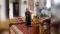 Διαδίκτυο: κληρικός της OCU διδάσκει μια κοπέλα στο ναό να διακονεί 