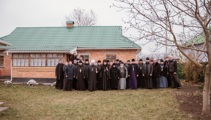 The clergy, monastics and parishioners of the UOC in the native house of His Beatitude Metropolitan Volodymyr in the village of Markivtsi