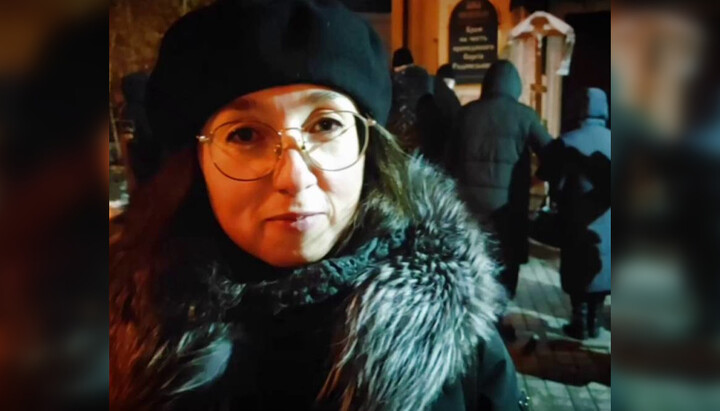 Парафіянка УПЦ закликала православних християн якомога частіше приходити на молитву до Києво-Печерської лаври. Фото: скриншот відео Telegram-каналу «Миряни»
