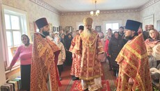 Митрополит Климент помолился с изгнанной из храма общиной УПЦ в Линовице