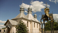 Territorial defense, supported by police, seizes UOC church in Khodosivka