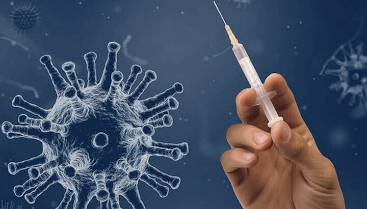 A syringe with vaccine. Photo: 24.kz