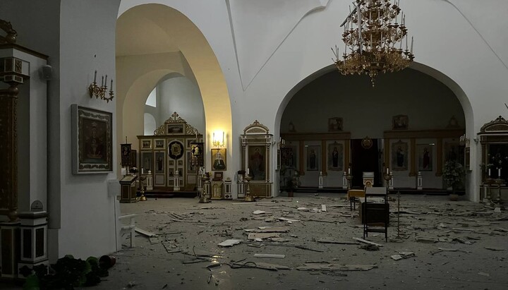 Успенский собор Херсона после обстрела. Фото: пресс-служба УПЦ