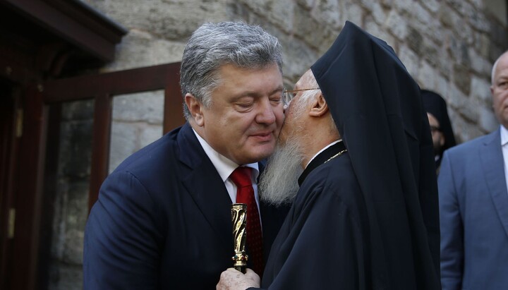 Patriarhul Bartolomeu și Poroșenko comunică în mod regulat. Foto: sputniknews